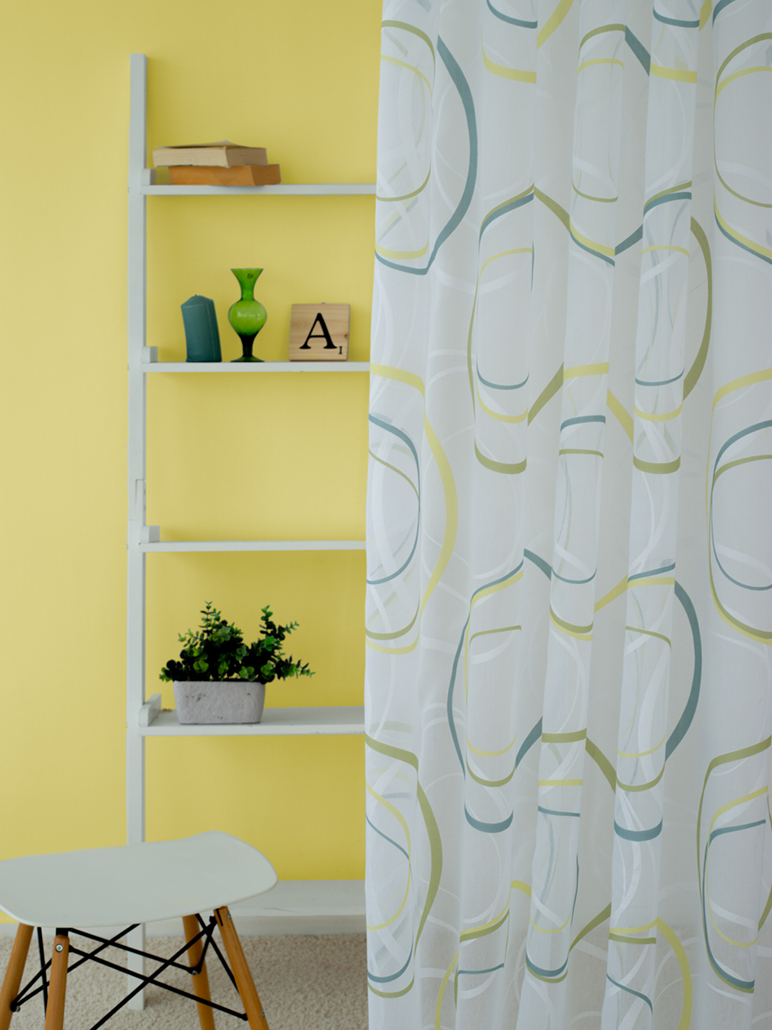 Vorhang Circulo aus der Serie Perfect Day bei Ihrem Raumausstatter aus Dortmund und Iserlohn. Freundliche Farben und angenehme Strukturen fügen sich gekonnt in Ihre Räume ein.