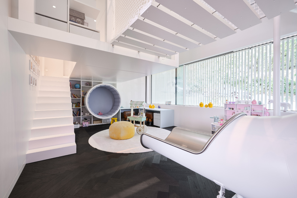 raumideen-HSK2307-142 Maßanfertigungen wie z. B. diese Wohnwand und Garderobe aus den Werkstätten von raumideen in Dortmund und Iserlohn.