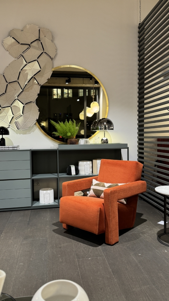 Nr. 3 Cassina Utrecht Sessel