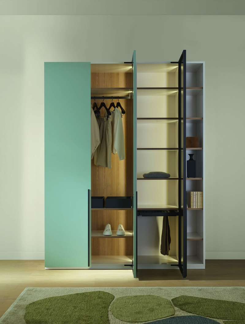 Ligne Roset Kleiderschrank